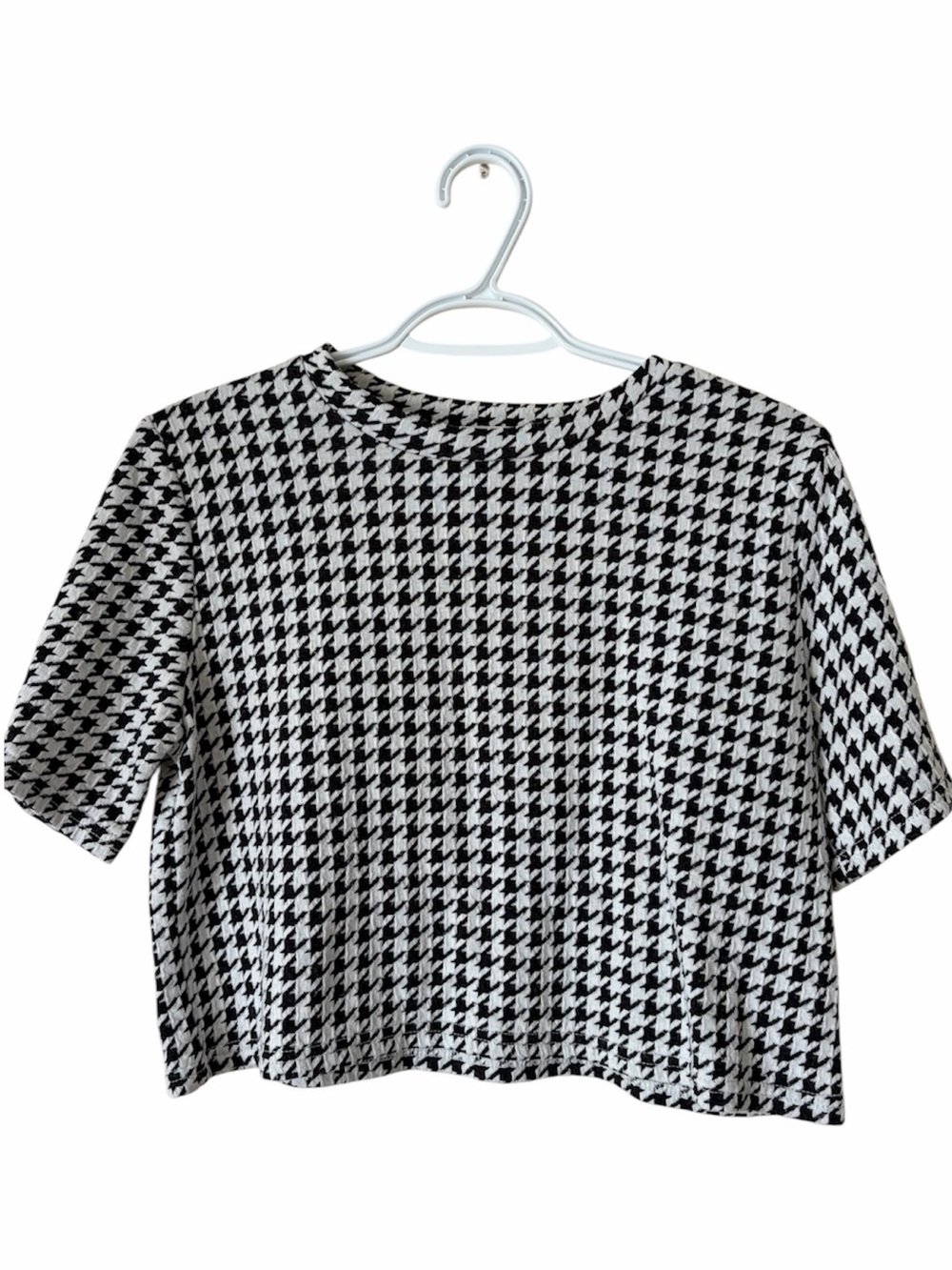 FaciBoo Black White Houndstooth Cropped Boxy Top Short Sleeve Y2K Mod Vintage
